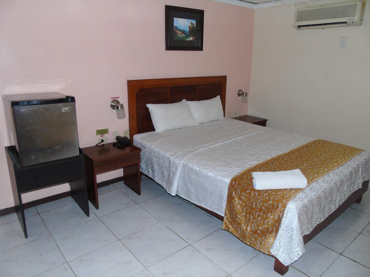 Hotel Malecon Inn 과야킬 외부 사진